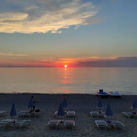 Πάρκο διακοπών Borgo Marino Albatros *