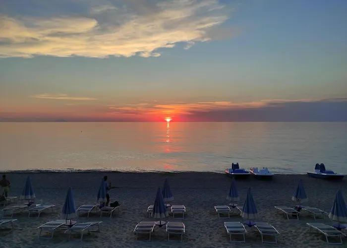 Parco vacanze Borgo Marino Albatros *